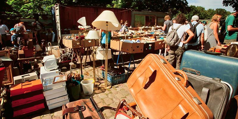 Yard & Estate Sales for Poshmark Sourcing